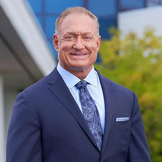 Guillermo Arce profile